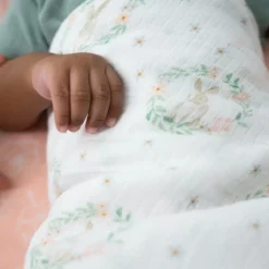 Lot De 4 Maxi-Langes Mousseline Blushing Bunnies De Aden + Anais Essentials -CYBEX || Beaba || Stokke Soldes Boutique 01172653 5