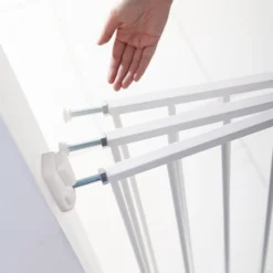 Barrière De Sécurité Extensible Métal - Fixation Murale De Munchkin -CYBEX || Beaba || Stokke Soldes Boutique 65313939 3 scaled