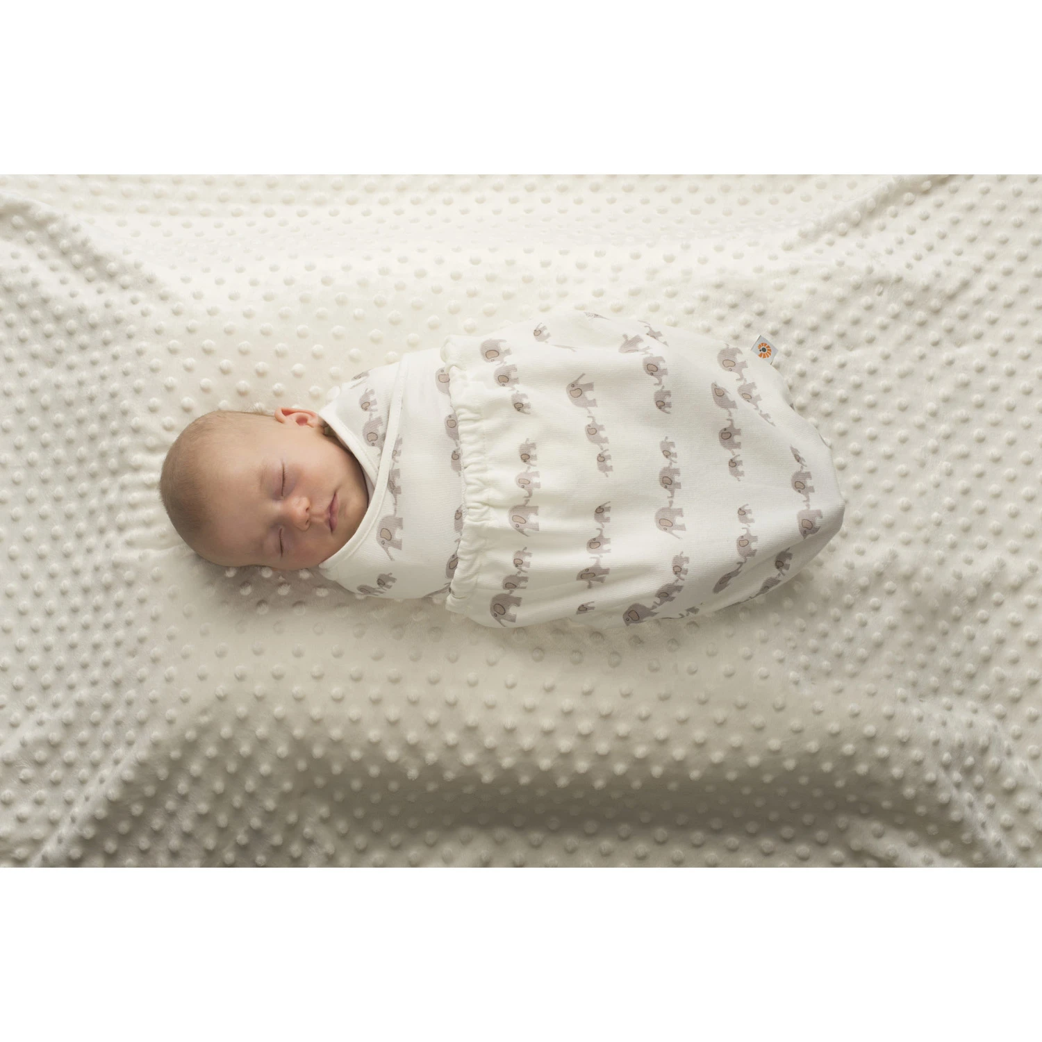 Couverture Emmaillotage Elephant De Ergobaby 4 Couverture Emmaillotage Elephant De Ergobaby – Image 4